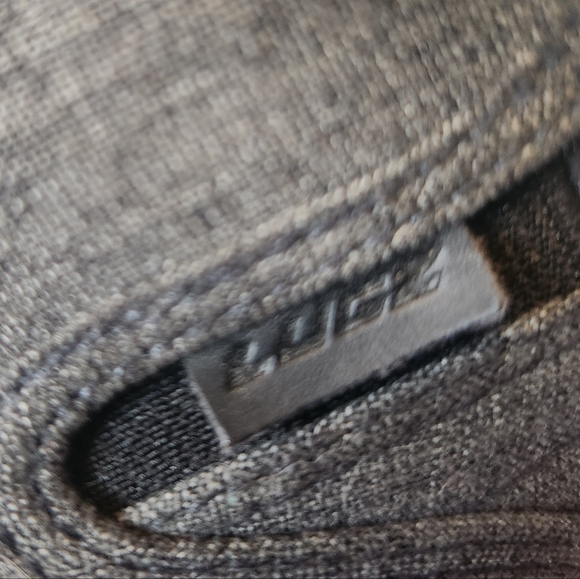 Lugz Clipper Slip On Mens Grey Sneakers Casual Shoes Size 9 EUC - Picture 10 of 10